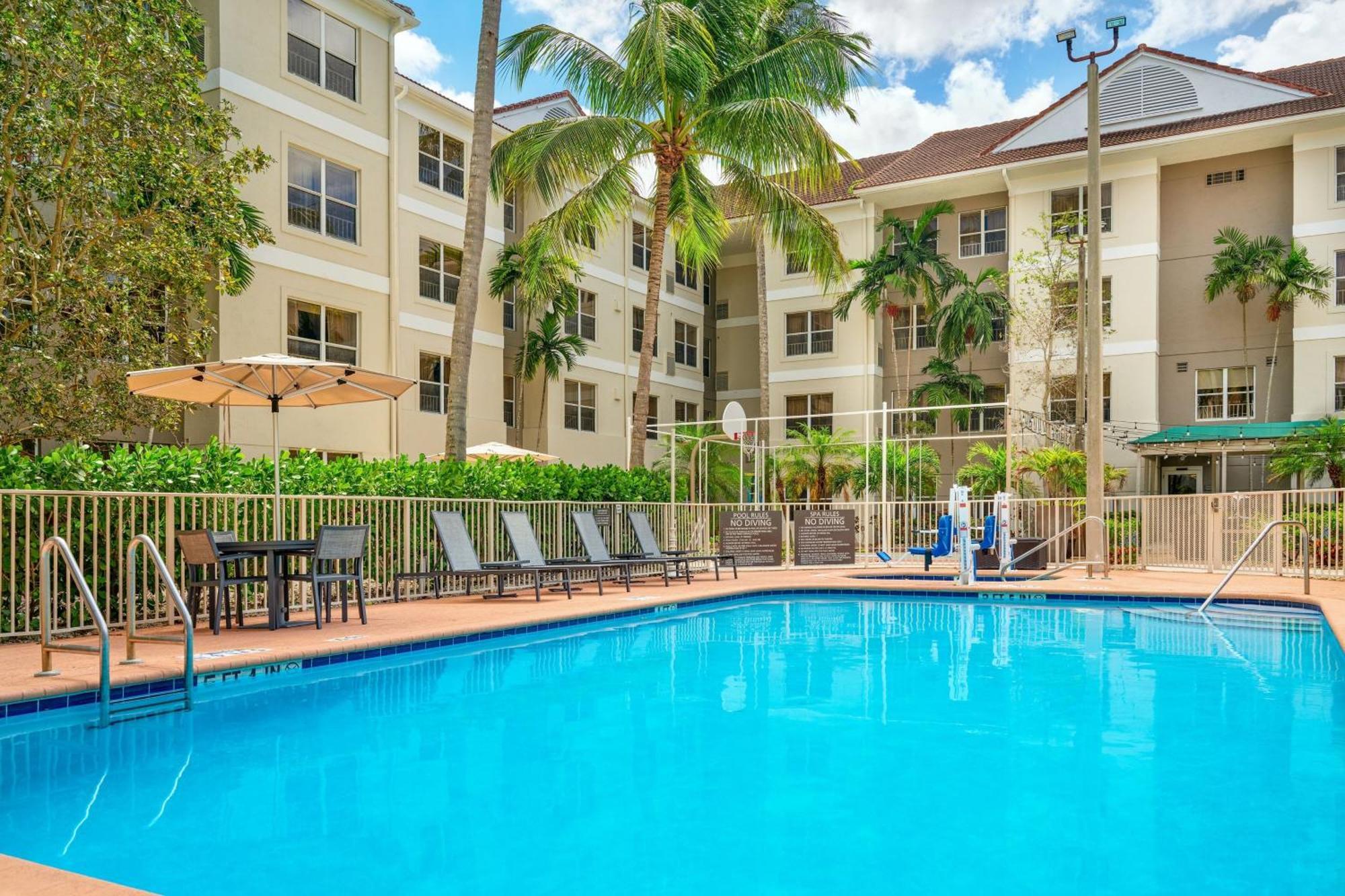 By Marriott Fort Lauderdale City Of Hotel 3*
